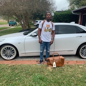 Meet your Posher, Corey